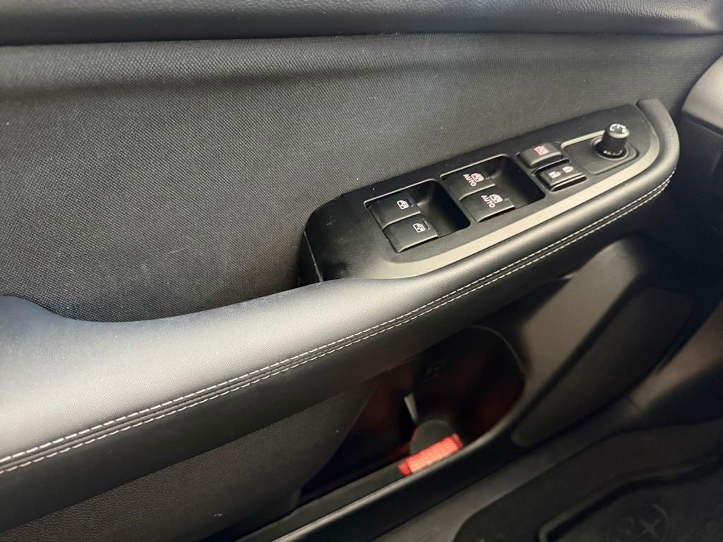 Used 2019 Subaru Outback 2.5i Premium AWD/4WD image 11