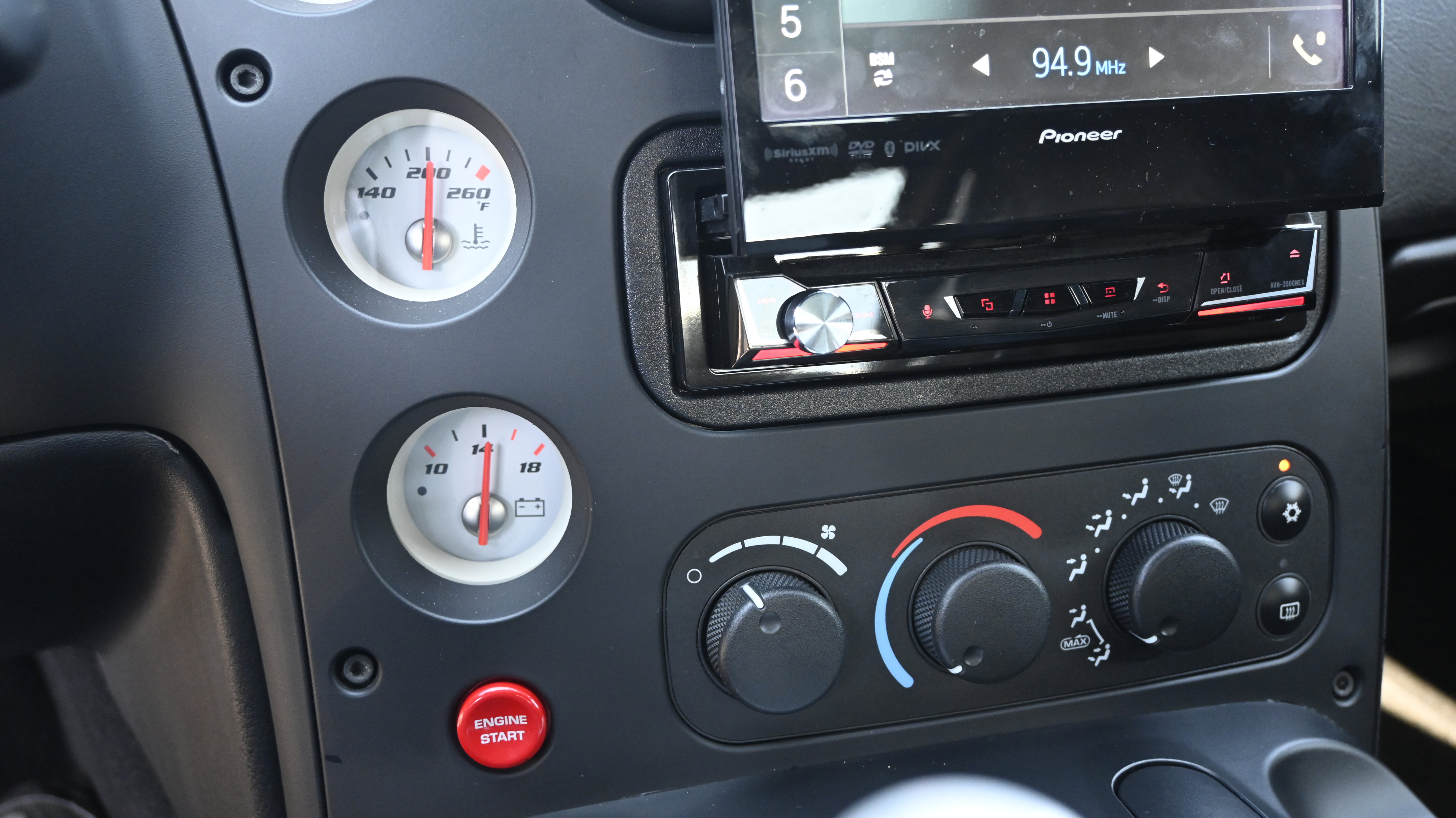 Used 2003 Dodge Viper SRT-10 image 39