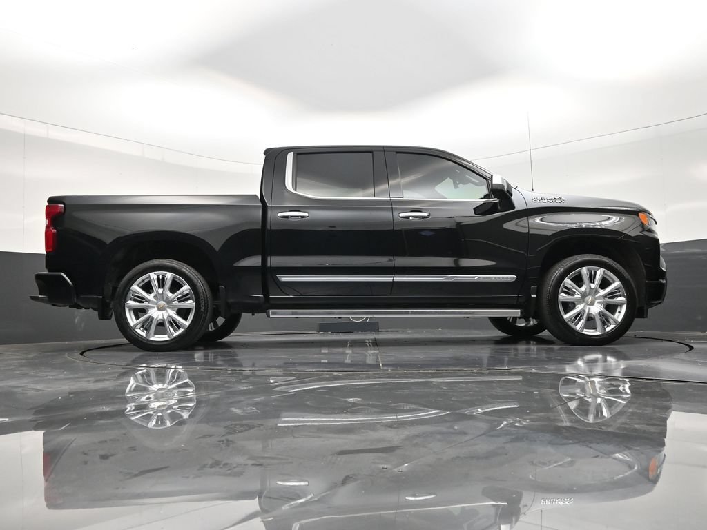 Used 2024 Chevrolet Silverado 1500 High Country AWD/4WD image 26