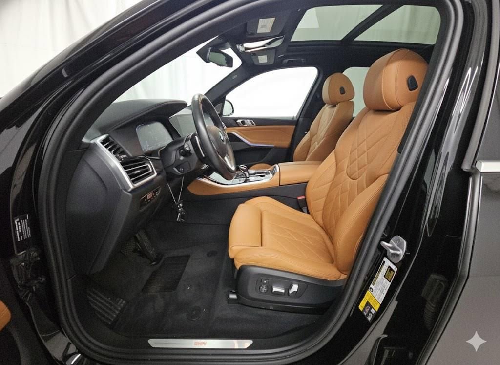 Used 2023 BMW X5 xDrive45e w/ Climate Comfort Package image 6