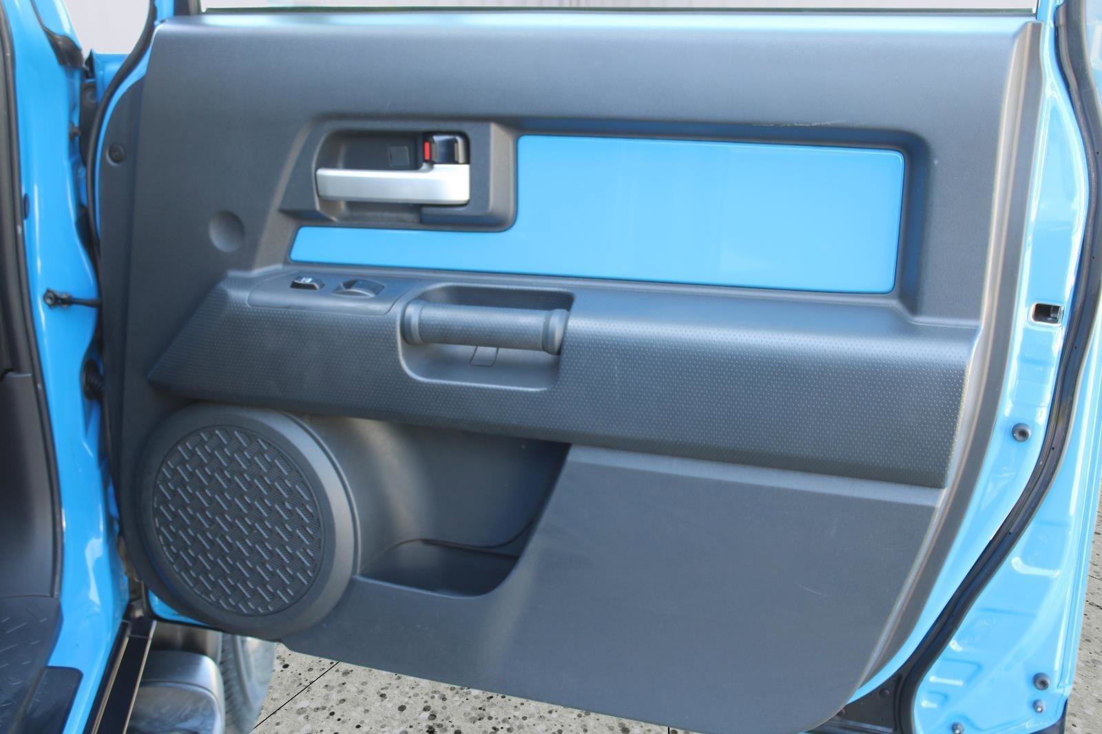 Used 2007 Toyota FJ Cruiser 4WD image 36