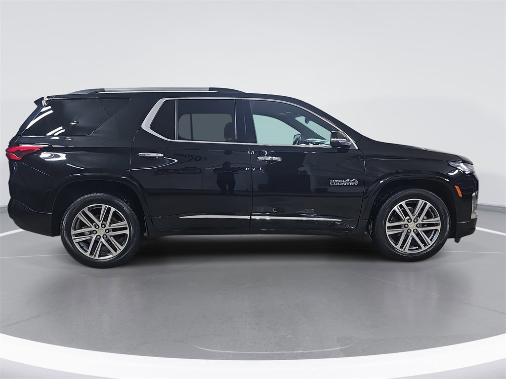 Certified 2023 Chevrolet Traverse High Country w/ LPO, Floor Liner Package image 2