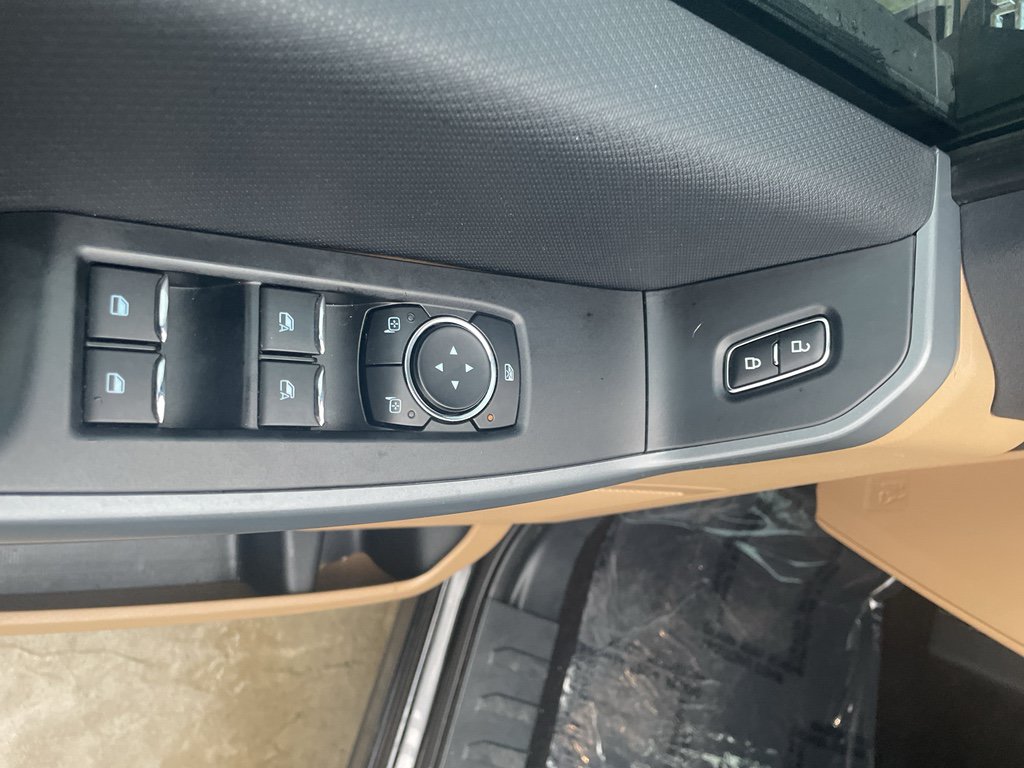 Used 2023 Ford F150 XLT AWD/4WD image 15
