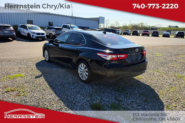 Used 2019 Toyota Camry LE image 6