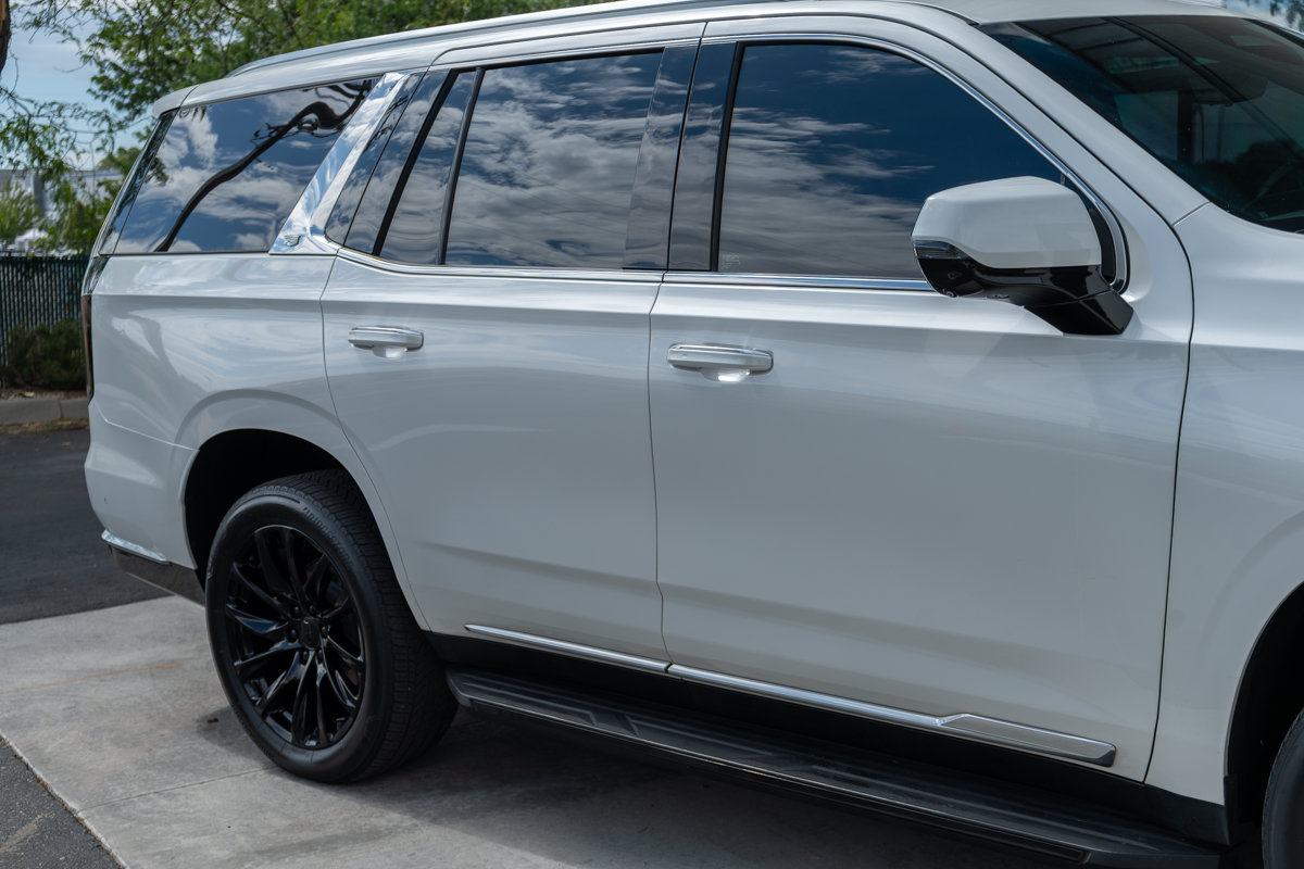 Used 2021 Cadillac Escalade Premium Luxury w/ LPO, Radiant Package AWD/4WD image 14