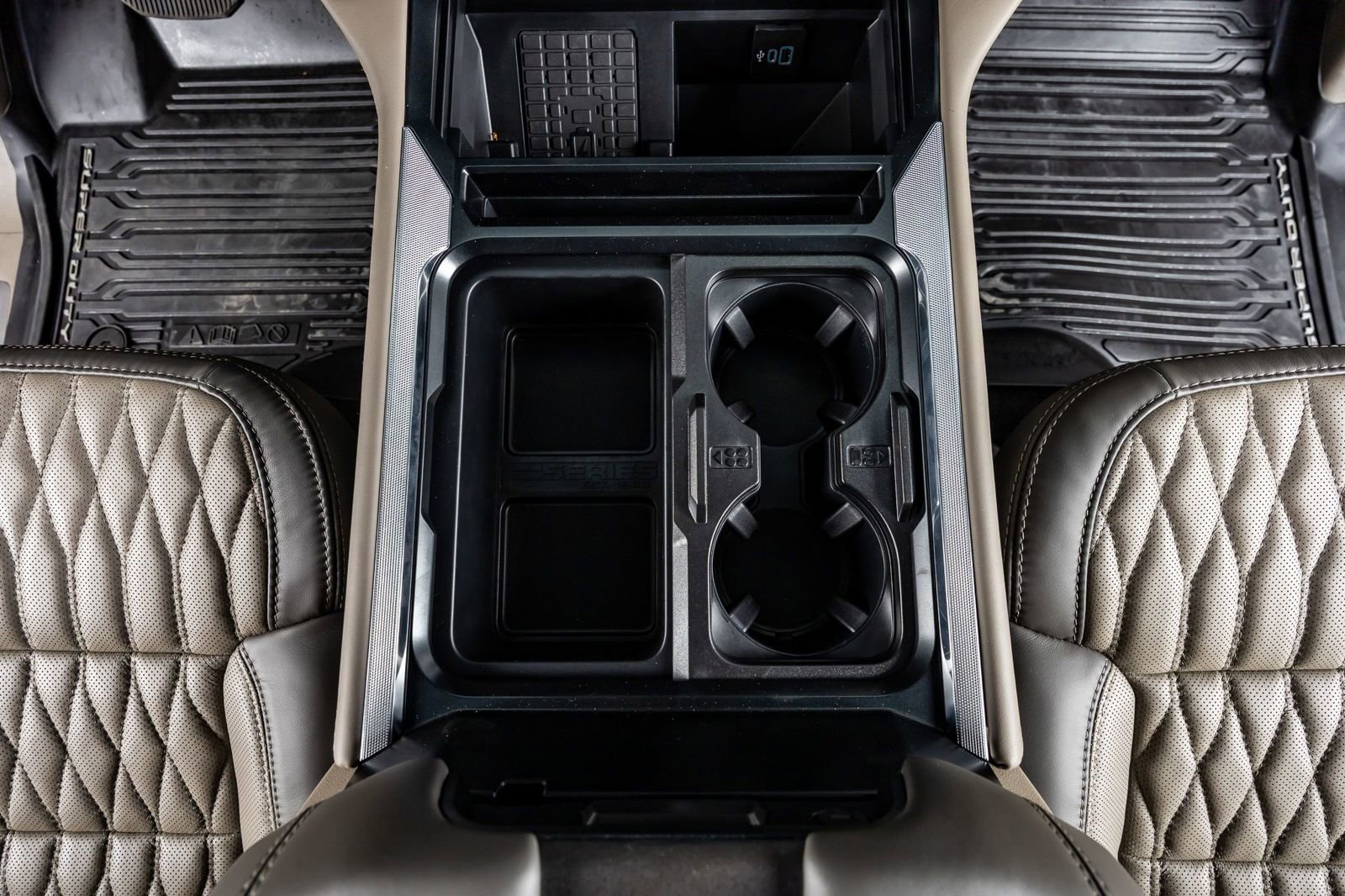 Used 2026 Ford F450 Platinum w/ Platinum Plus Package image 27