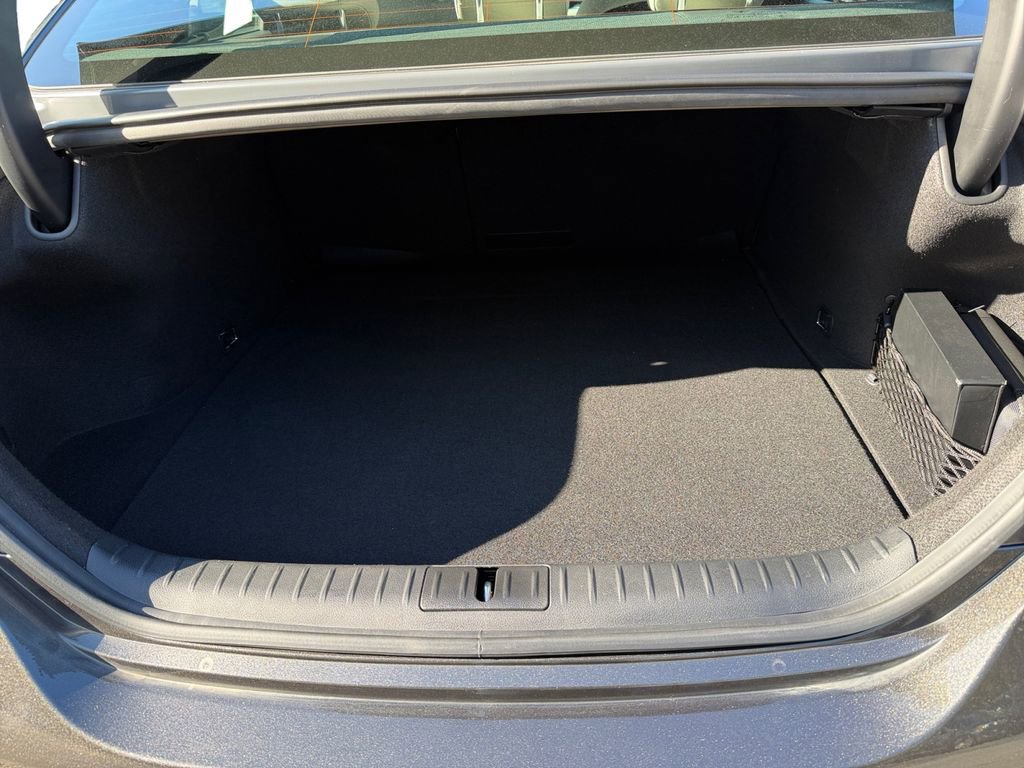 Used 2023 Genesis G70 2.0T w/ Sport Prestige Package image 23