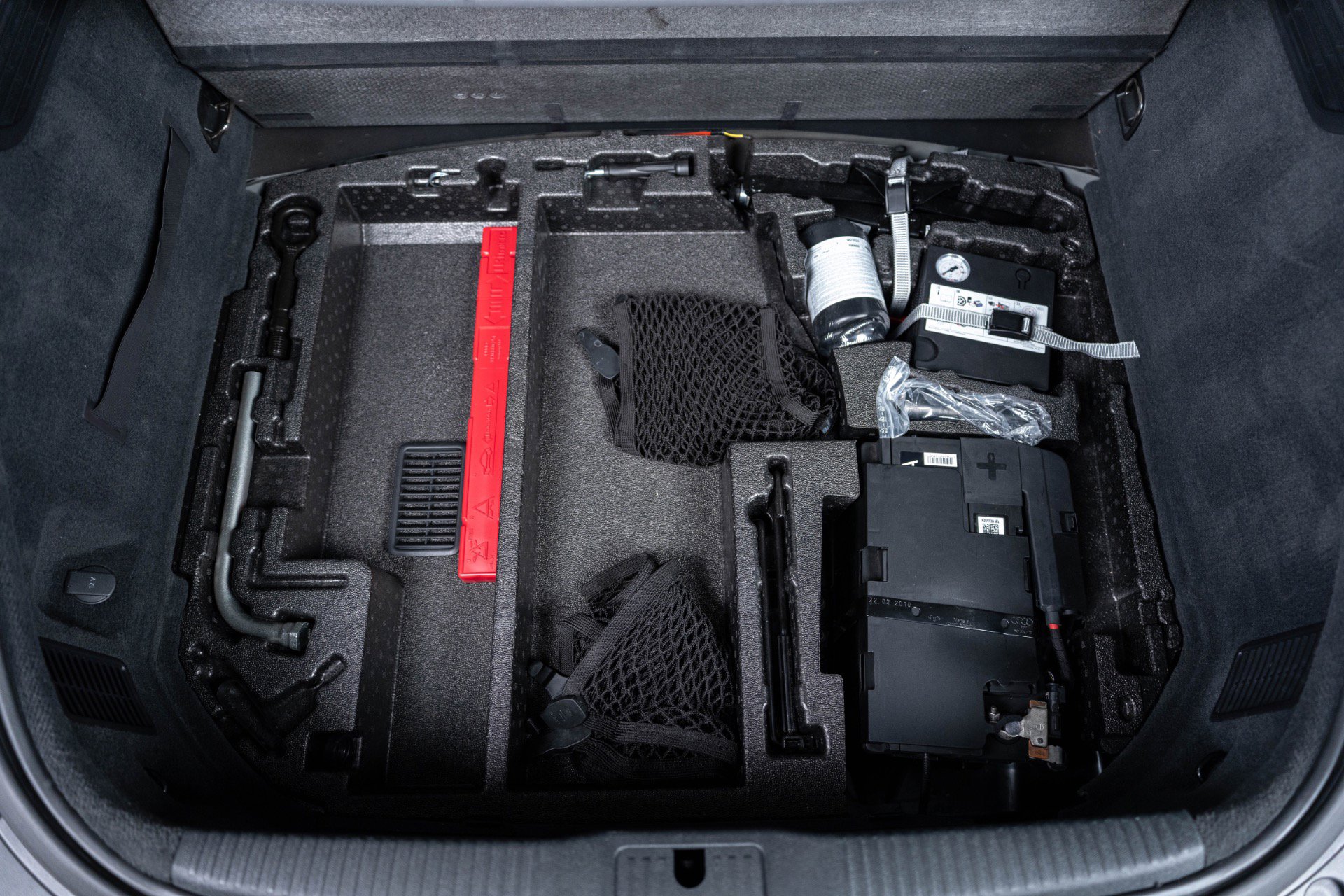 Used 2019 Audi TT RS AWD/4WD image 12