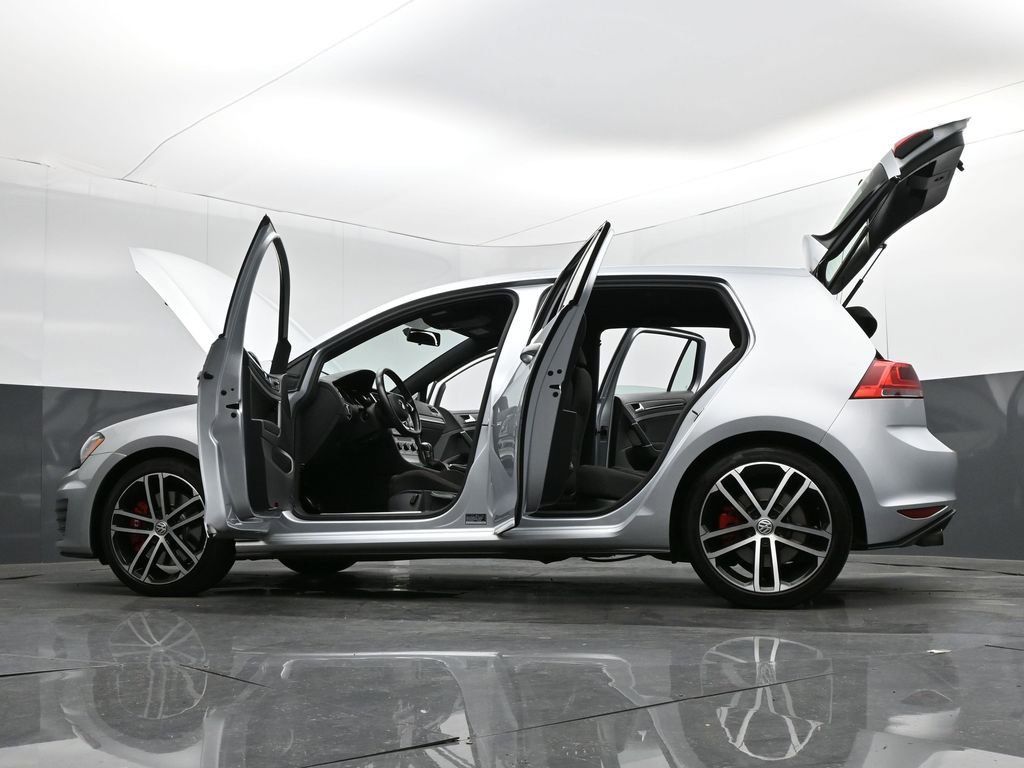 Used 2017 Volkswagen GTI Sport FWD image 32