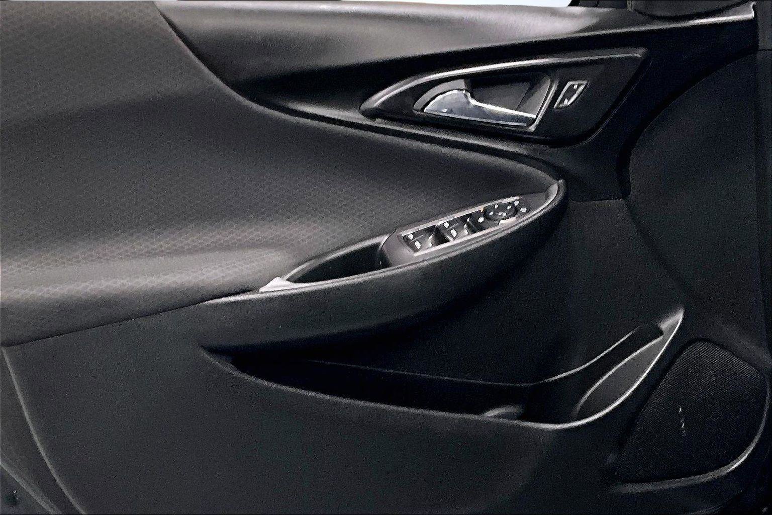 Used 2018 Chevrolet Malibu LS image 24