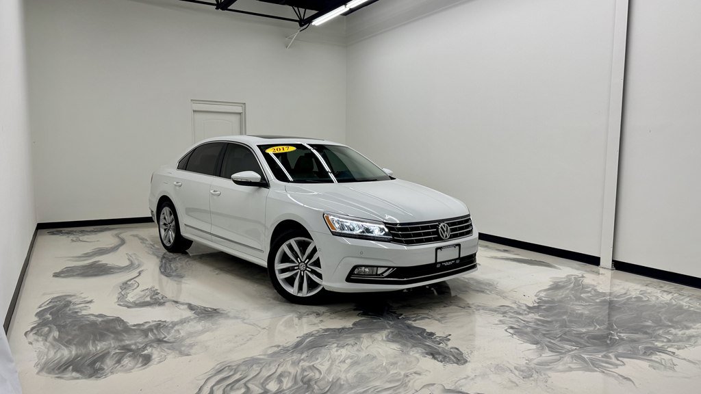 Used 2017 Volkswagen Passat 1.8T SEL Premium FWD image 1