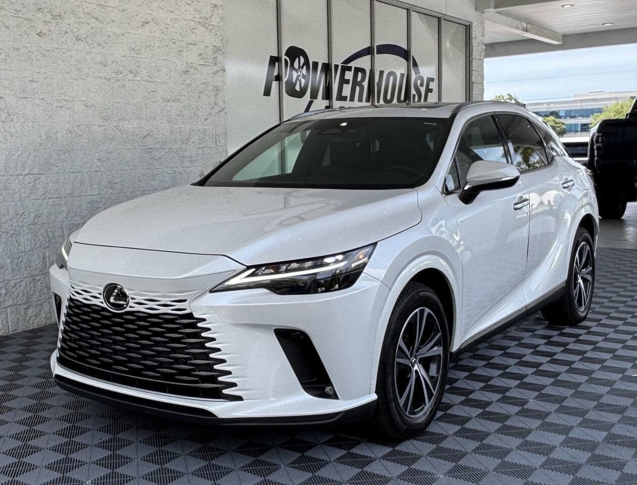 Used 2024 Lexus RX 350h w/ Cold Area Package AWD/4WD image 2