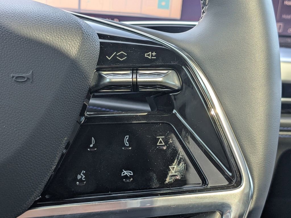 New 2025 Cadillac Escalade IQ Sport 1 w/ LPO, ONYX Package image 31