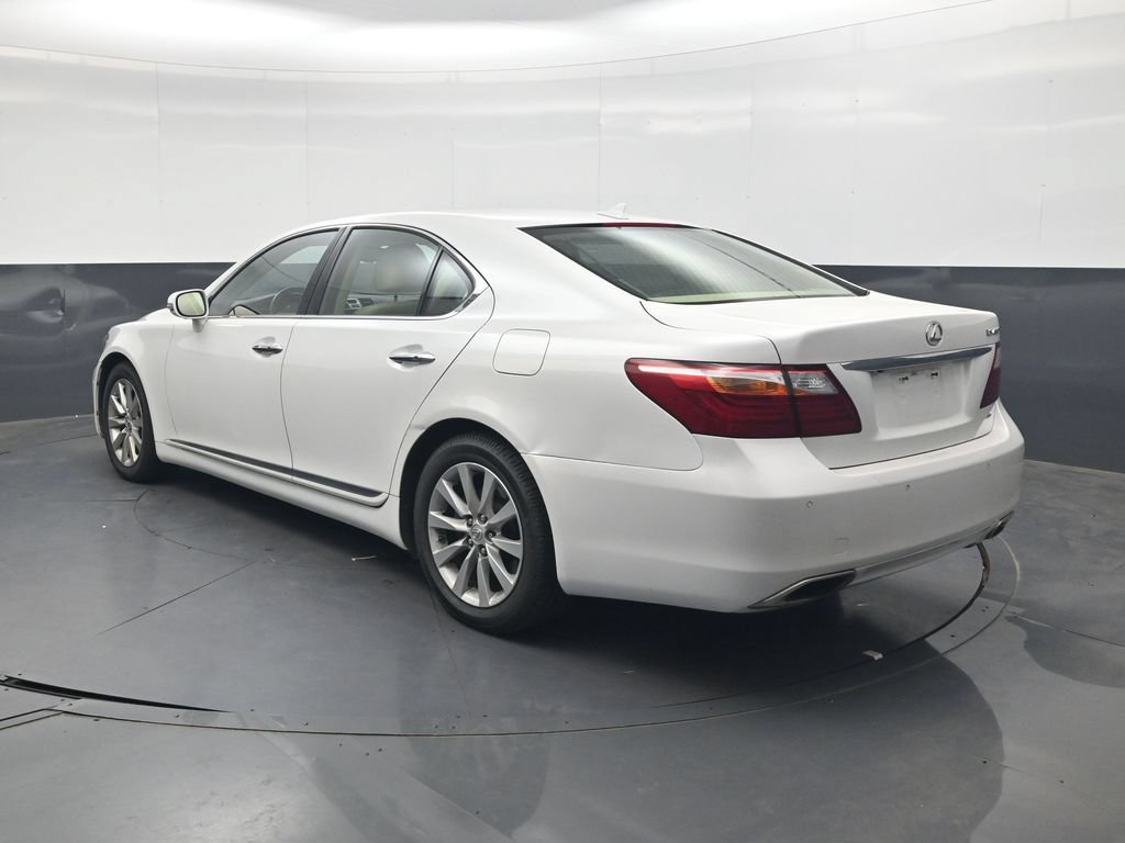Used 2011 Lexus LS 460 AWD w/ Comfort Pkg image 6