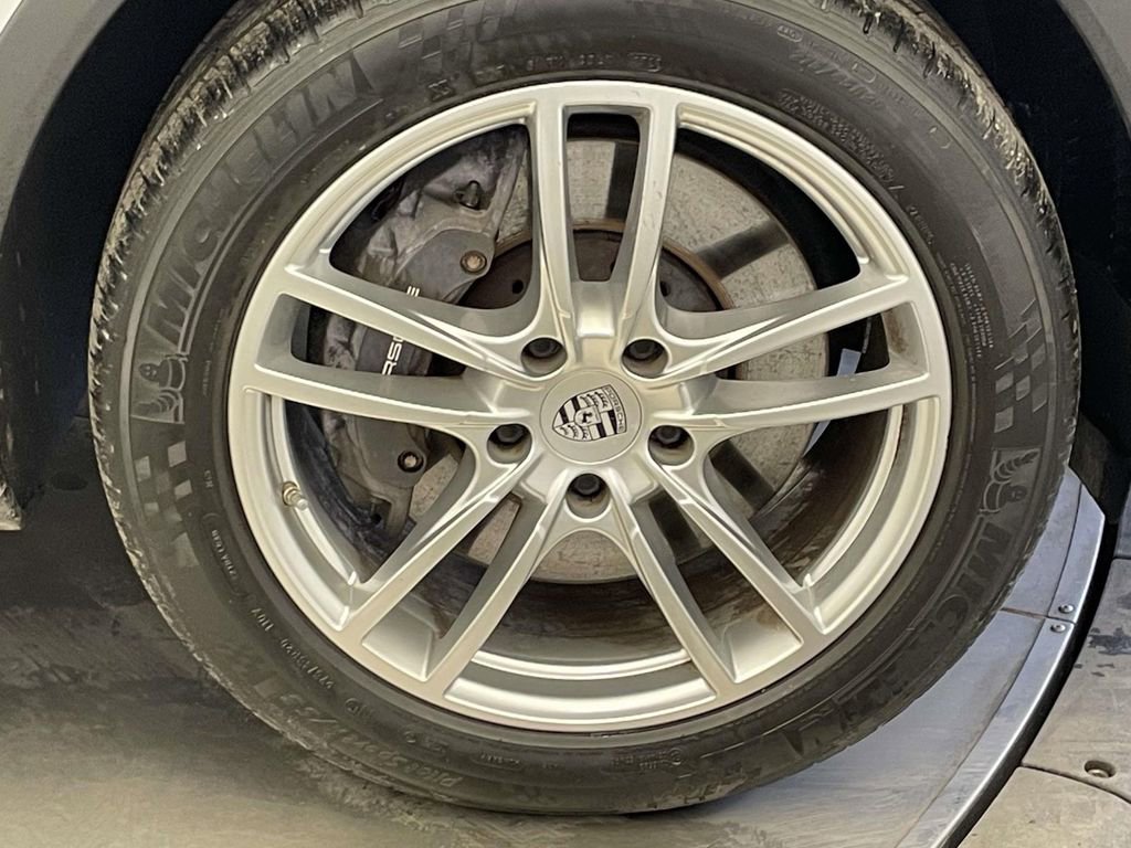 Certified 2023 Porsche Cayenne image 14