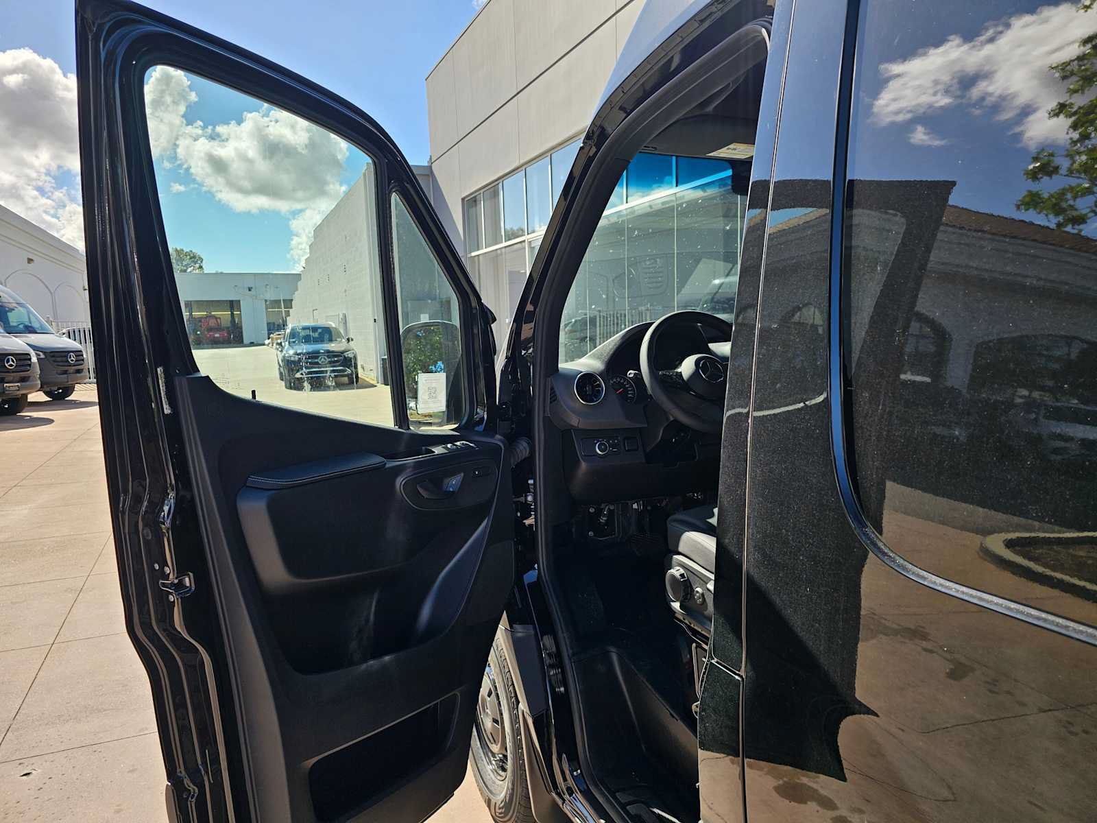 New 2026 Mercedes-Benz Sprinter 2500 image 18