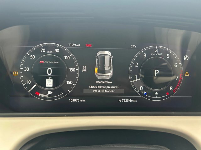 Used 2018 Land Rover Range Rover Velar R-Dynamic SE AWD/4WD image 25
