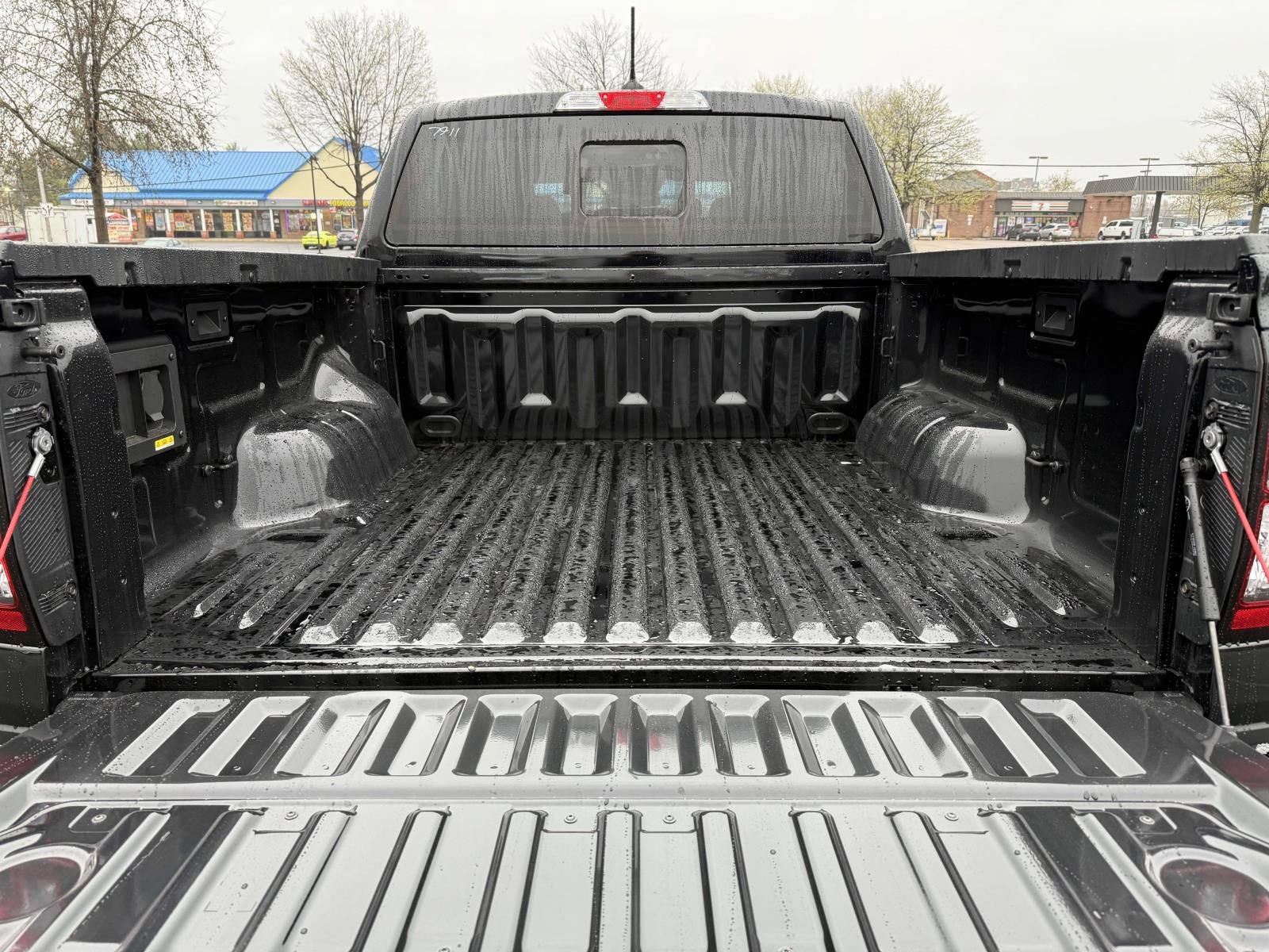 New 2025 Ford Ranger XLT w/ FX4 Off-Road Package AWD/4WD image 11