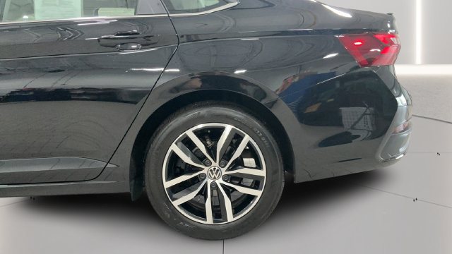 Used 2026 Volkswagen Jetta SE FWD image 25