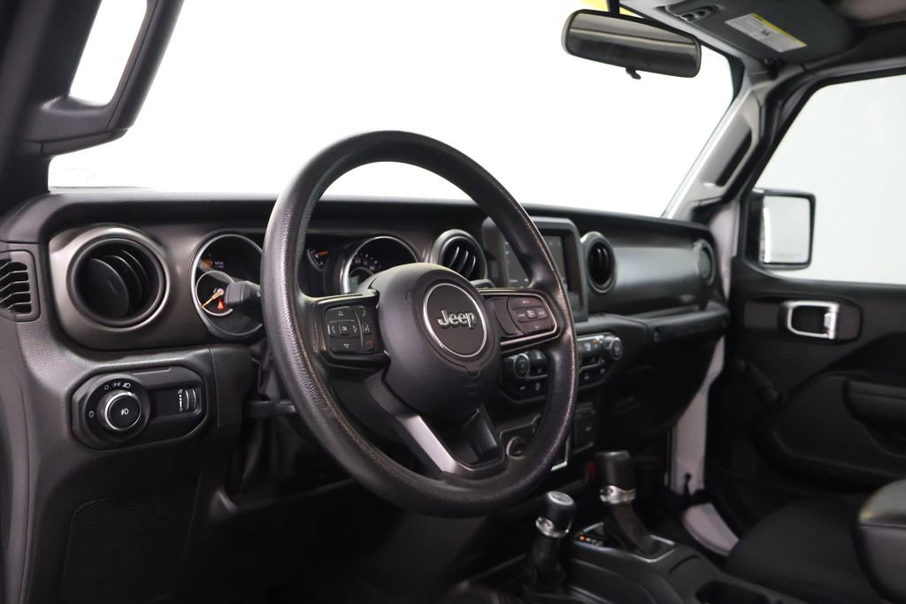 Used 2023 Jeep Wrangler Sport image 15