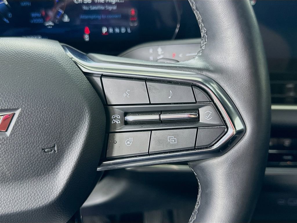 Used 2025 Chevrolet Equinox LT image 23