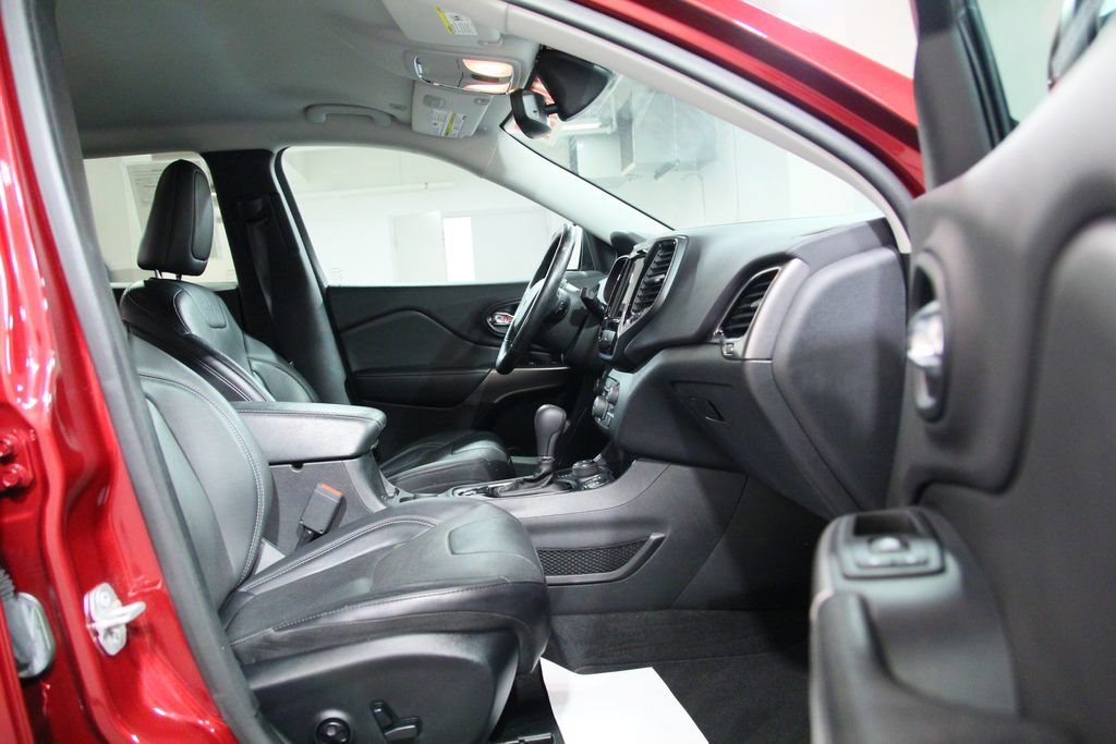 Used 2019 Jeep Cherokee Limited AWD/4WD image 21