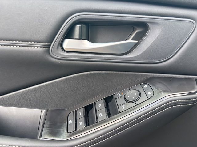 New 2026 Nissan Rogue SV image 21