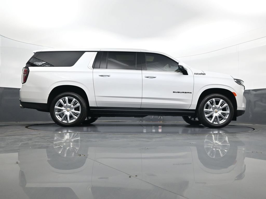 Used 2024 Chevrolet Suburban High Country image 25
