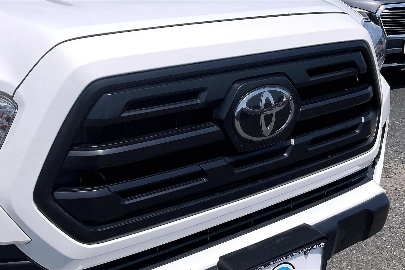 Used 2019 Toyota Tacoma SR w/ SX Package AWD/4WD image 29