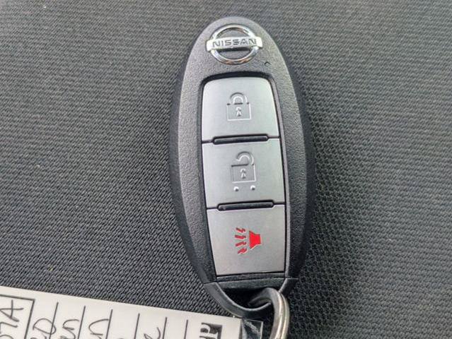 Used 2020 Nissan Titan SV RWD image 33