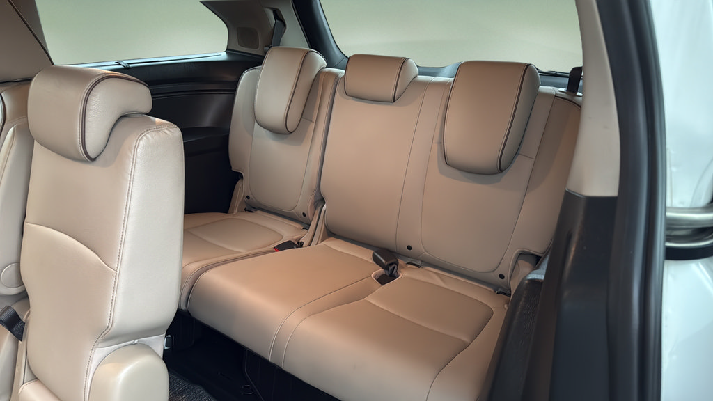 Used 2023 Honda Odyssey Elite image 17