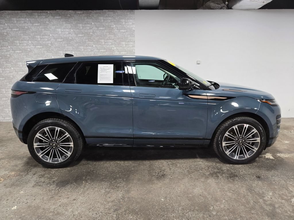 Used 2025 Land Rover Range Rover Evoque Dynamic SE AWD/4WD image 3
