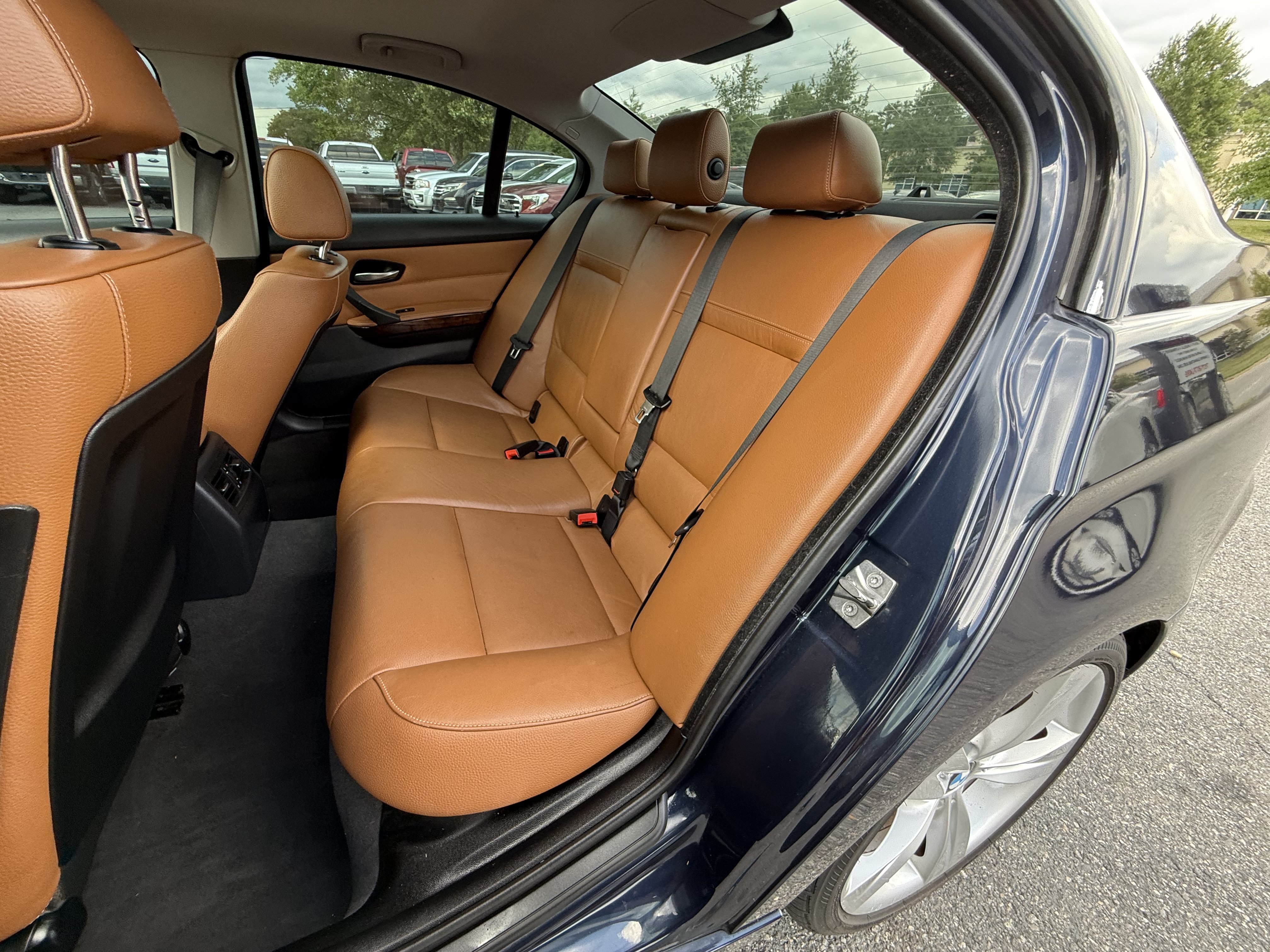 Used 2010 BMW 335i Sedan RWD image 16