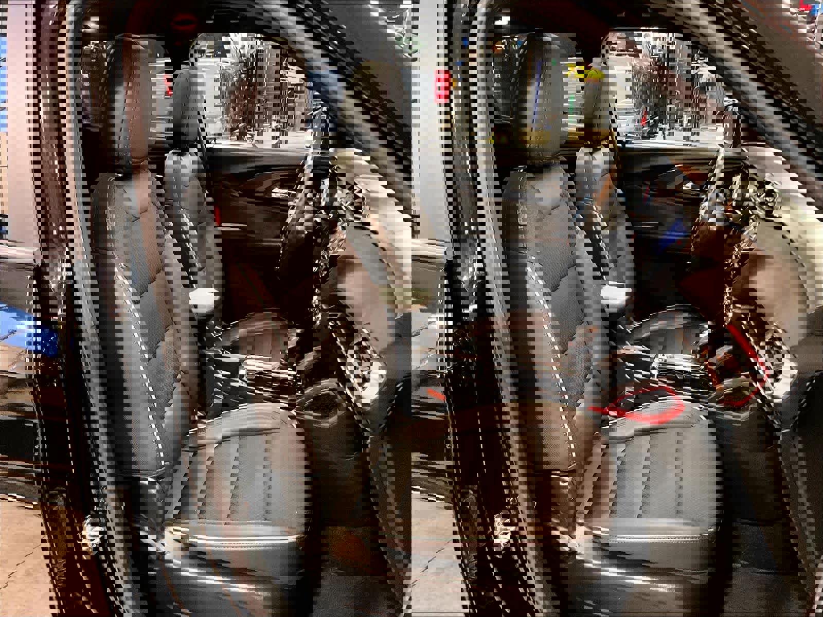 Used 2023 Chevrolet TrailBlazer RS w/ Sun and Liftgate Package image 11