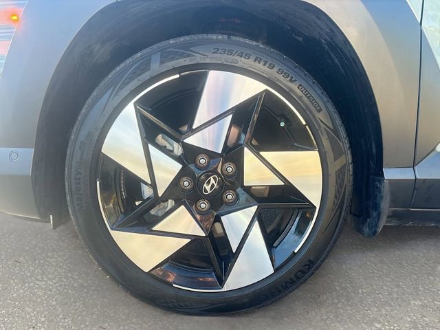 Used 2024 Hyundai Kona Limited image 43