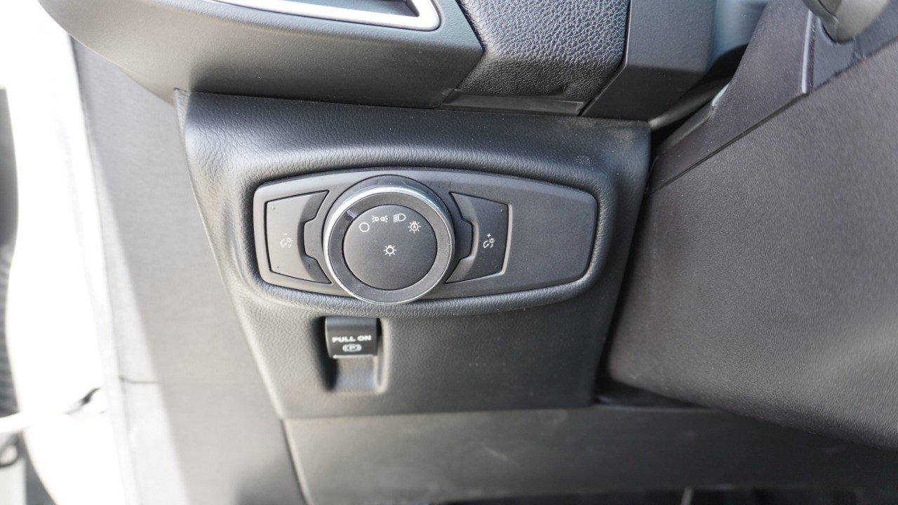 Used 2016 Lincoln MKX Premiere w/ Cargo Accessories Package FWD image 20