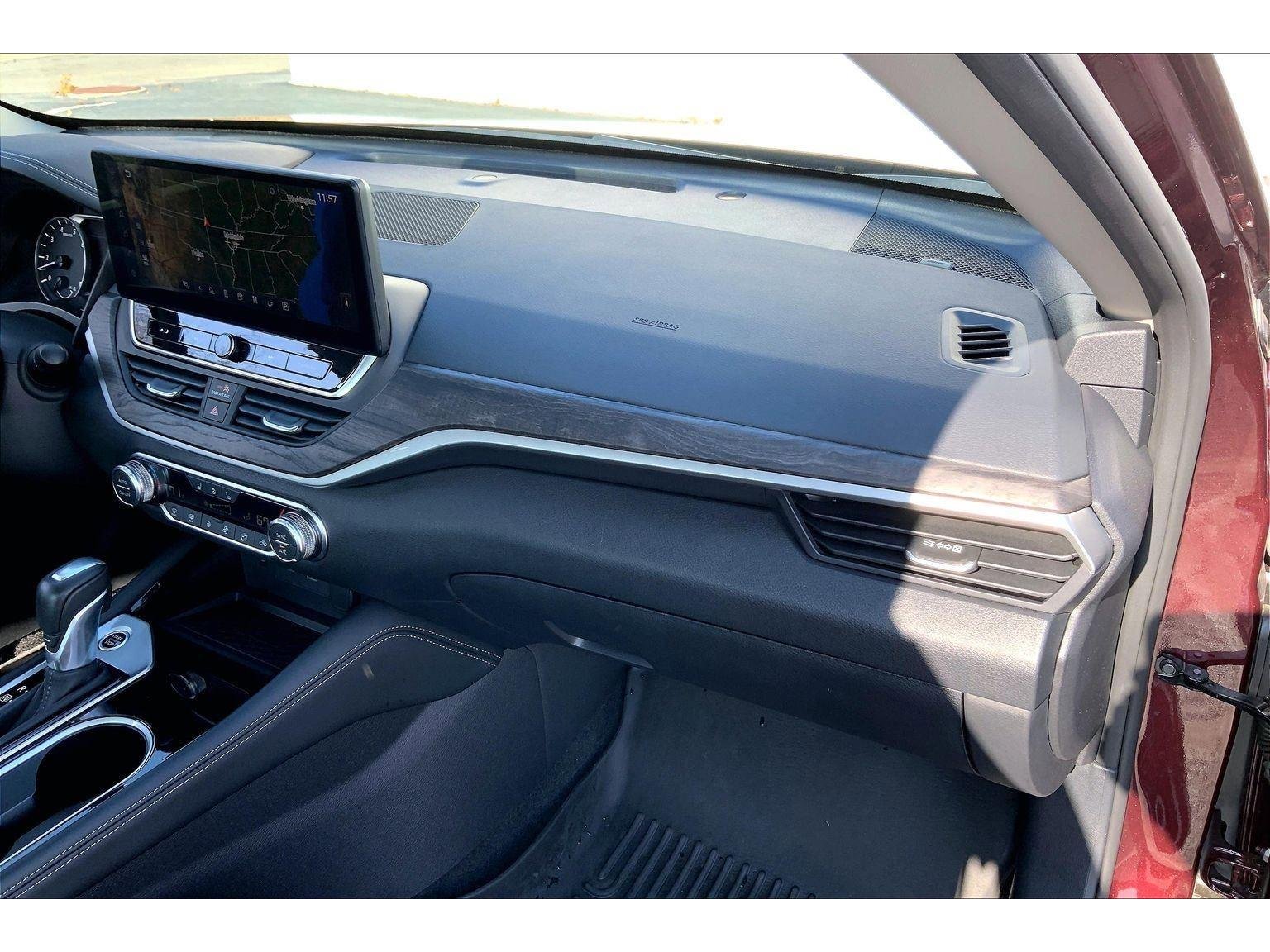 Used 2024 Nissan Altima 2.5 SL image 15