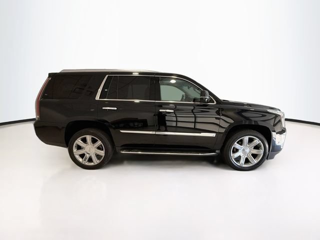 Certified 2017 Cadillac Escalade Luxury AWD/4WD image 7