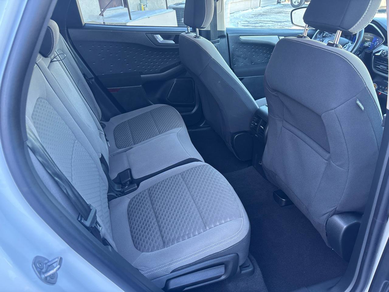 Used 2020 Ford Escape SE Sport image 30