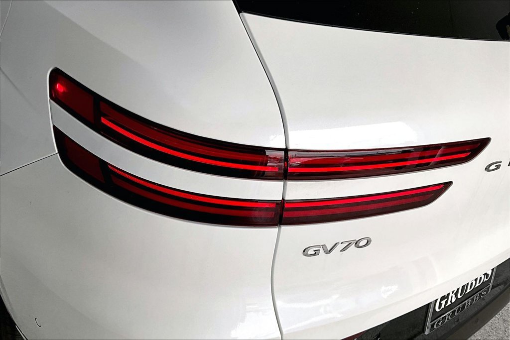 New 2026 Genesis GV70 2.5T Sport Prestige AWD/4WD image 33