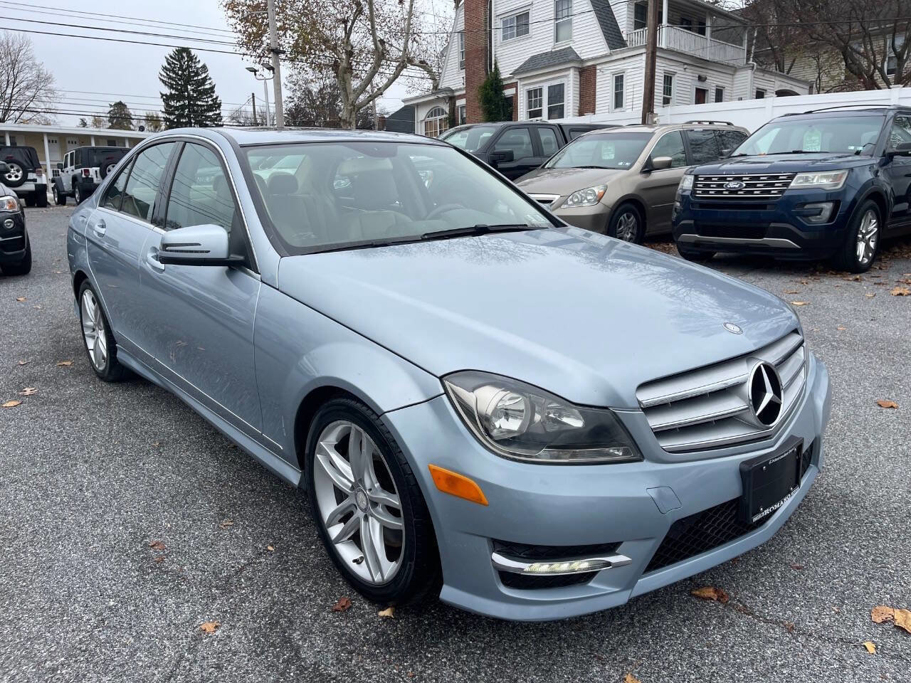 Used 2013 Mercedes-Benz C 300 4MATIC Sedan image 8
