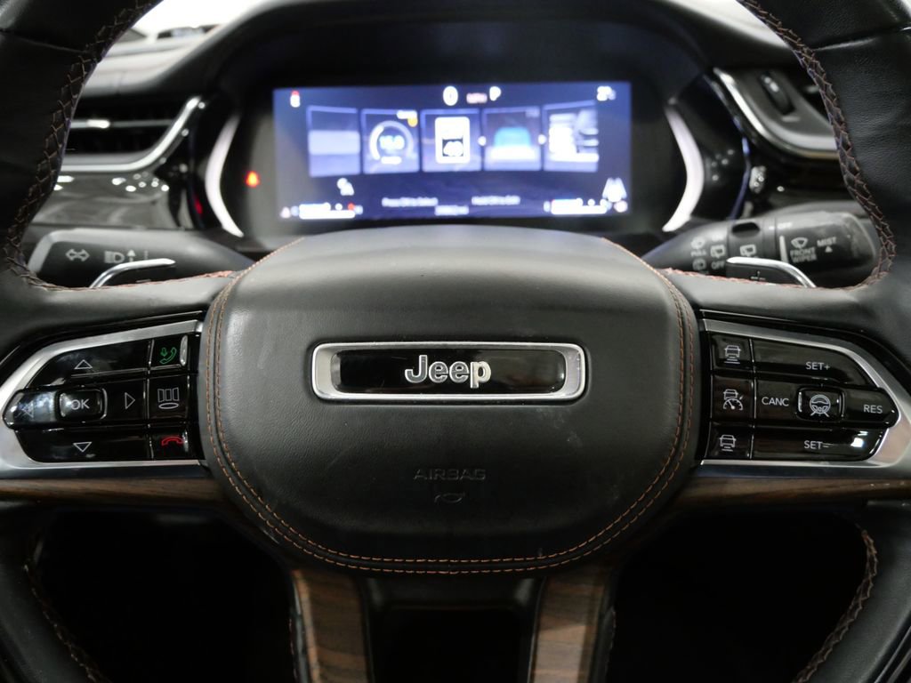 Used 2022 Jeep Grand Cherokee Summit w/ Adv Protech Group IV image 18