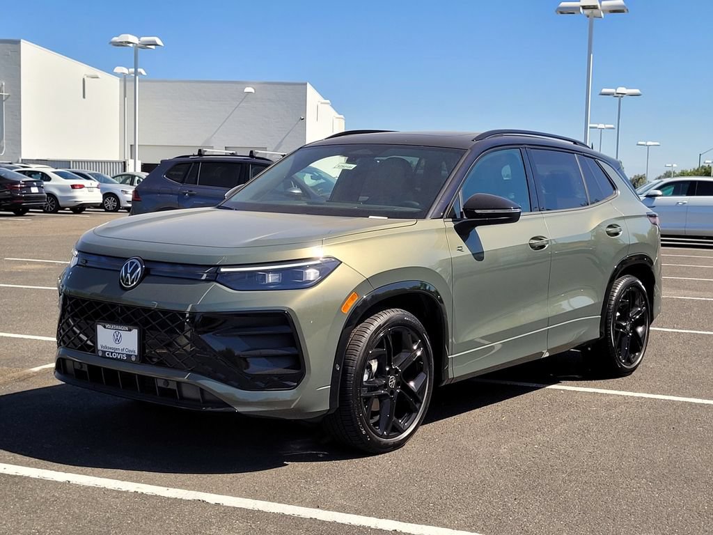 New 2026 Volkswagen Tiguan SE R-Line FWD image 9