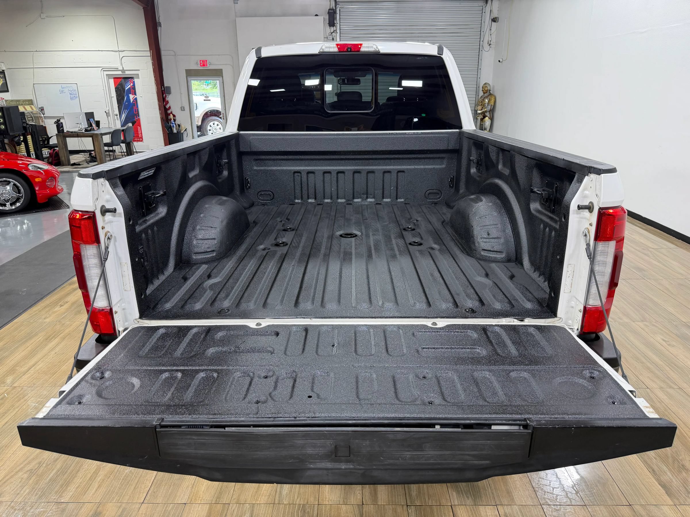 Used 2018 Ford F250 King Ranch w/ King Ranch Ultimate Package AWD/4WD image 7