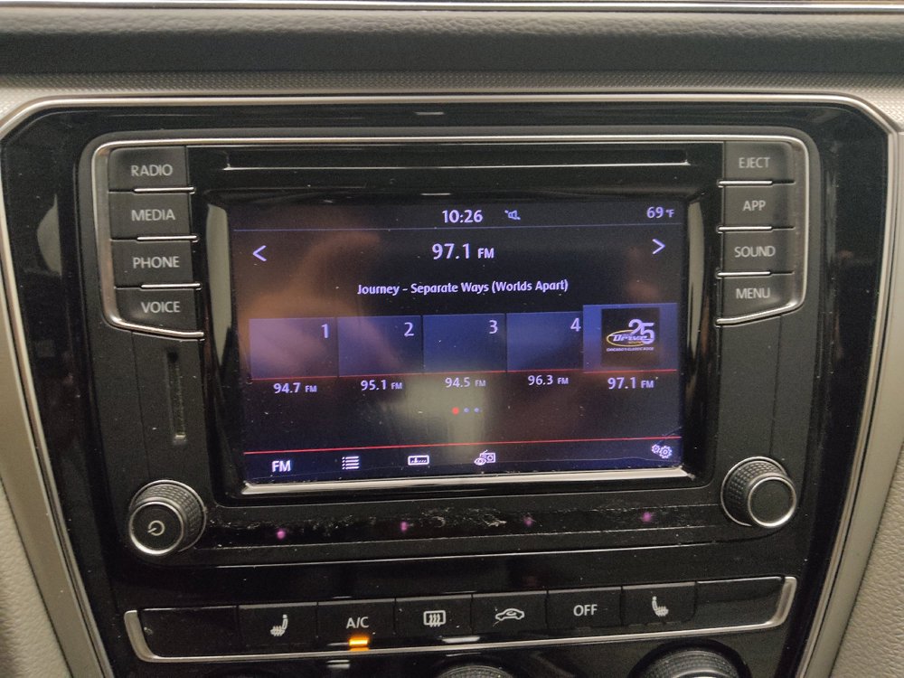 Used 2019 Volkswagen Passat 2.0T Wolfsburg w/ Wheels & Sunroof Package FWD image 25