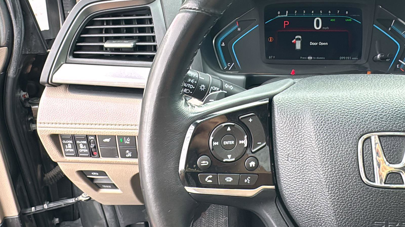 Used 2018 Honda Odyssey Touring image 13