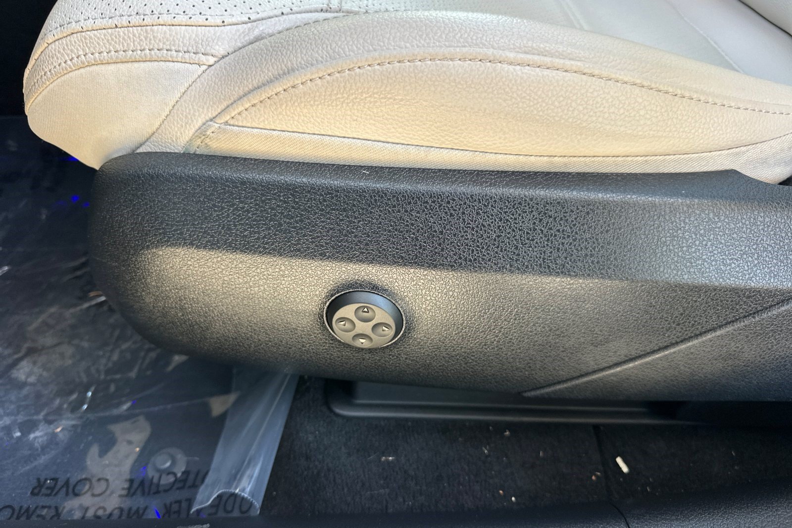 Used 2023 Mercedes-Benz GLC 300 4MATIC image 14