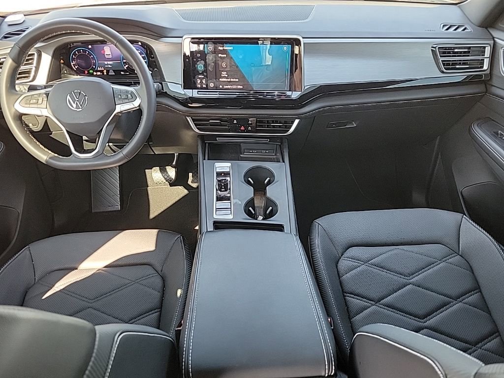 Used 2024 Volkswagen Atlas Cross Sport SE image 16
