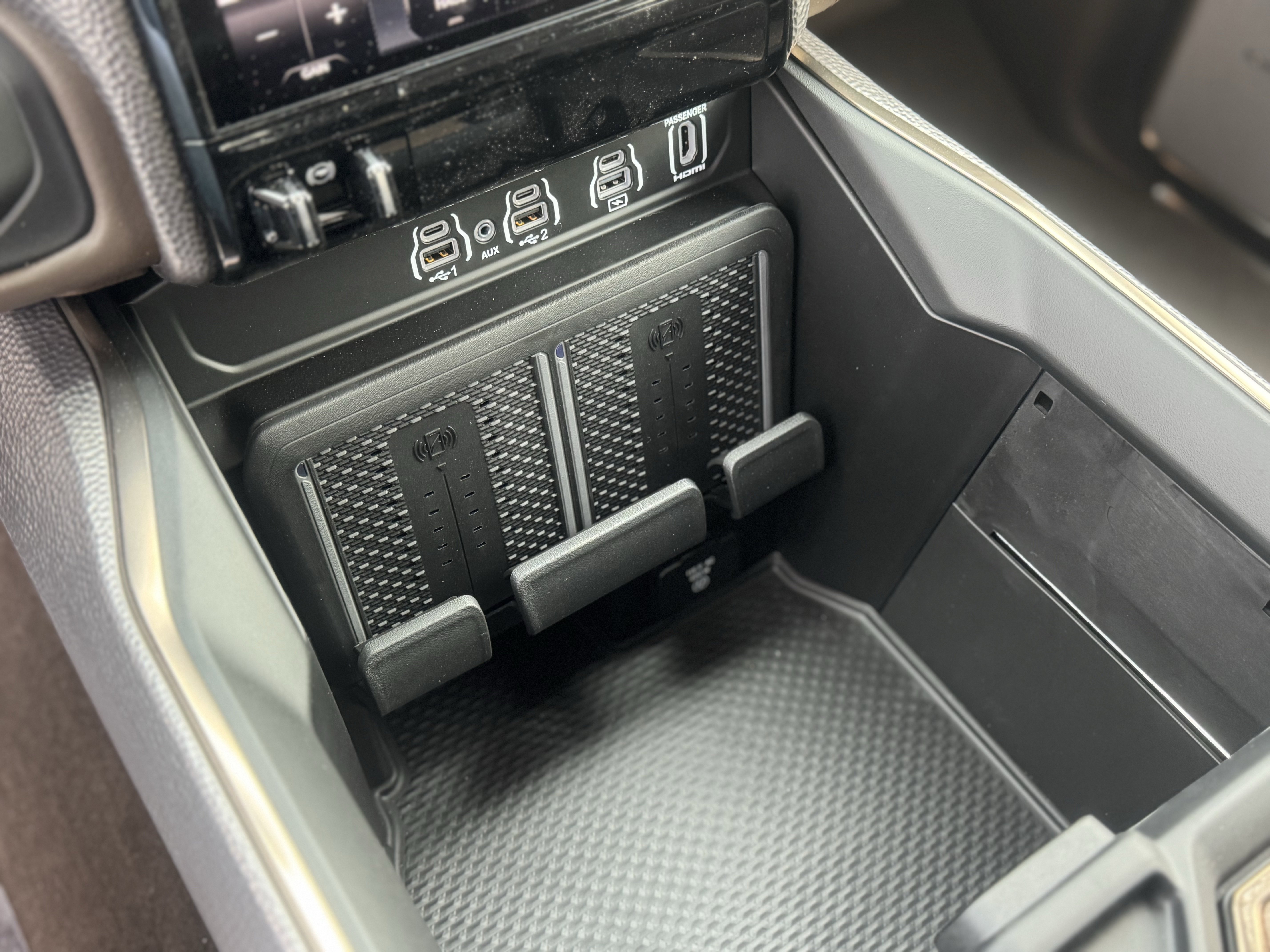 New 2026 RAM 3500 Longhorn image 9