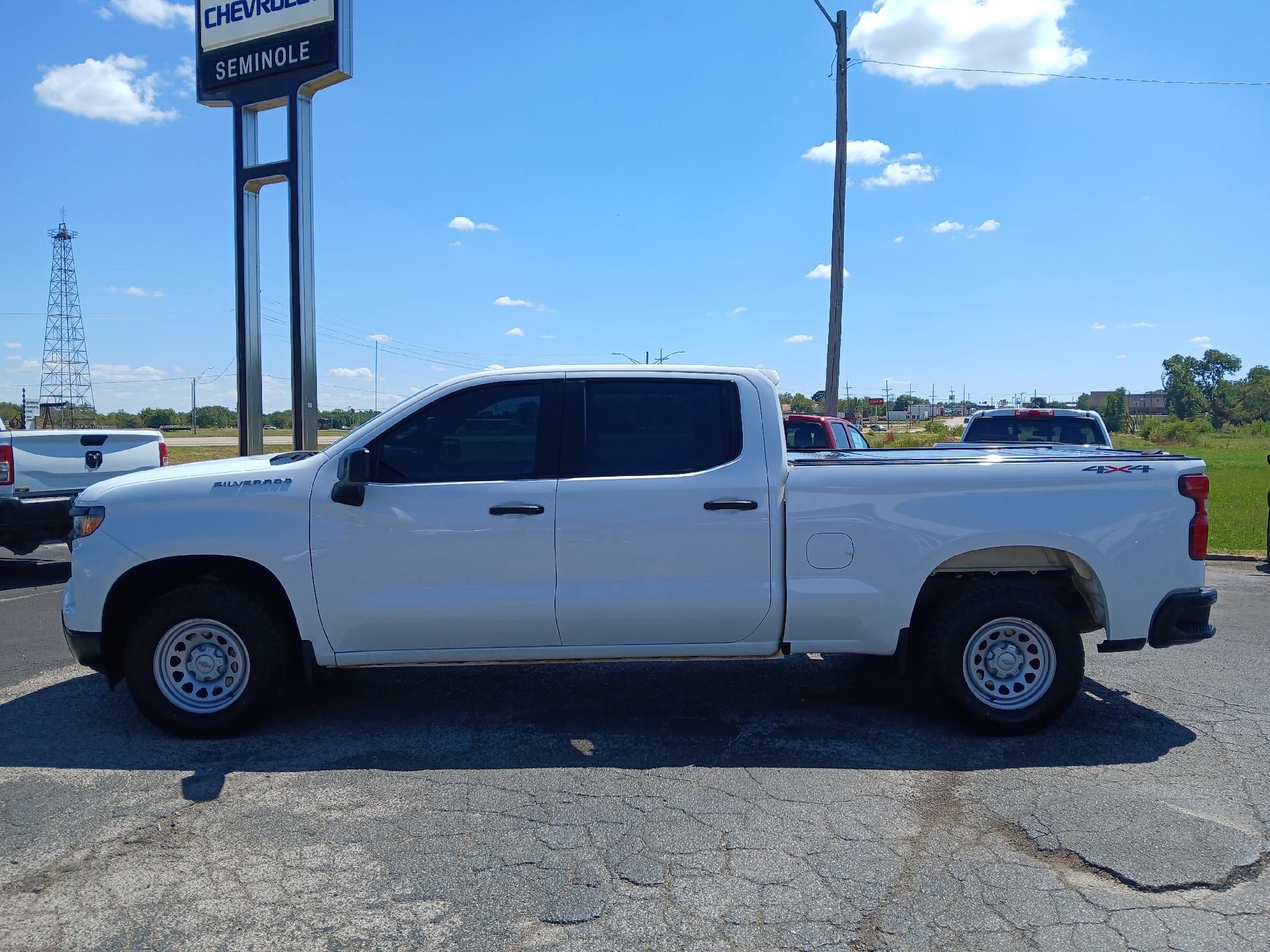 Used 2023 Chevrolet Silverado 1500 W/T w/ Trailering Package AWD/4WD image 3